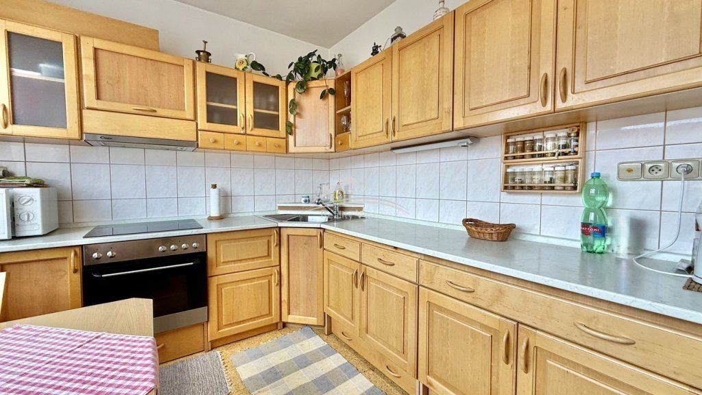 tn_zoom_filename_72284